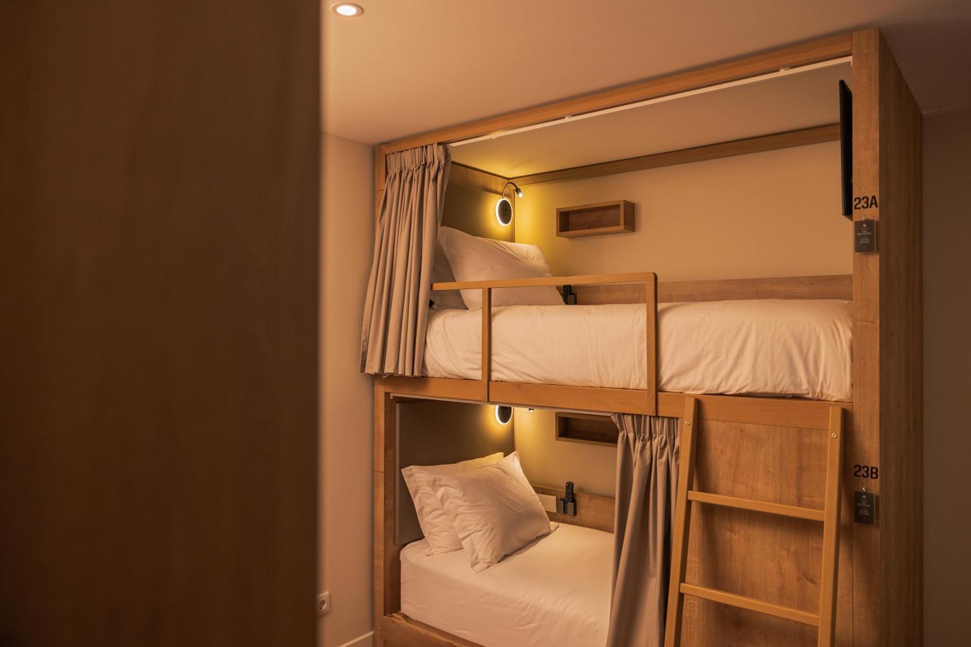 Monturi Hostel 蓬塔德尔加达 外观 照片